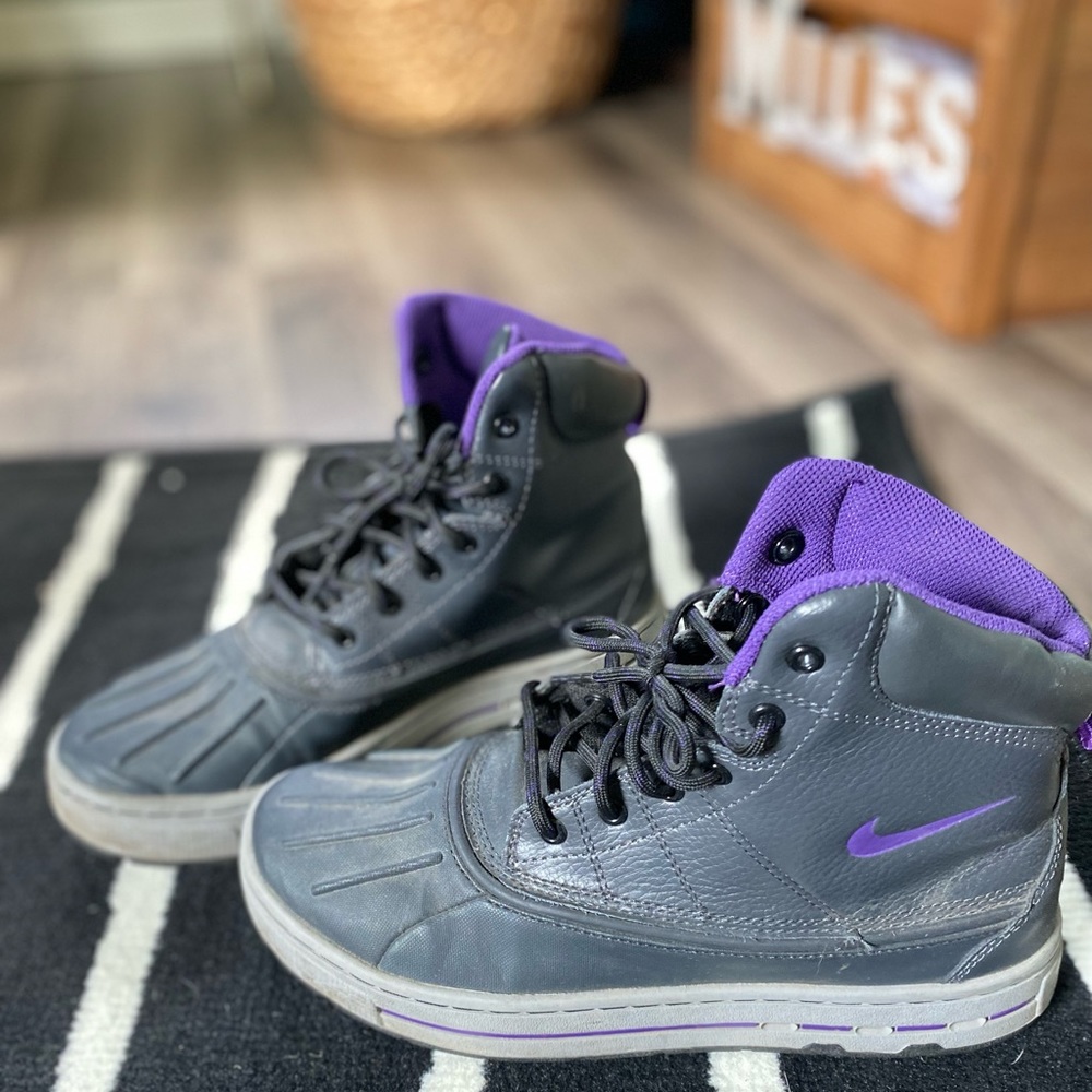 Nike ACG hiking boots